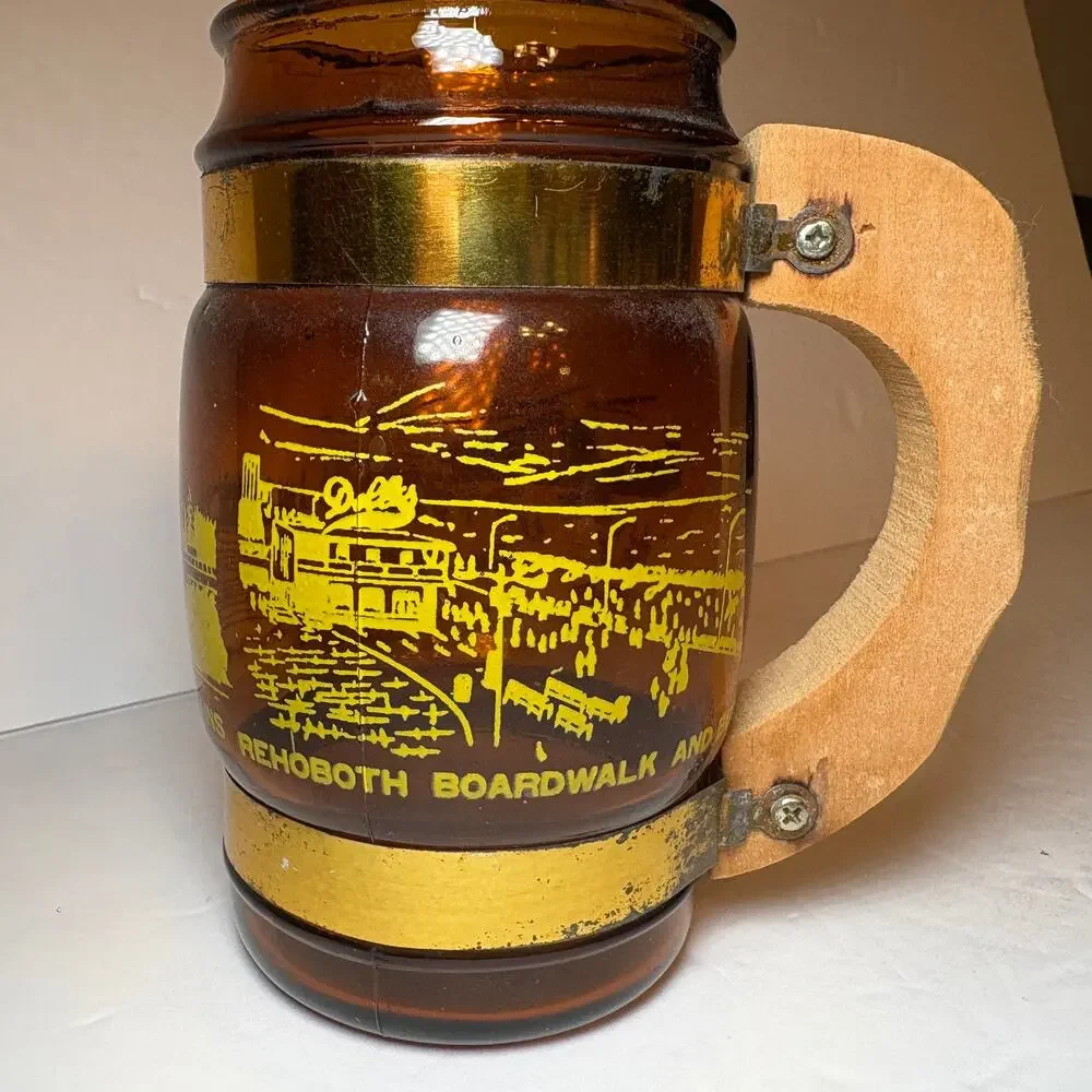 Vintage Rehoboth Beach Souvenir Brown Glass Barrel Mug Wood Handle Boardwalk